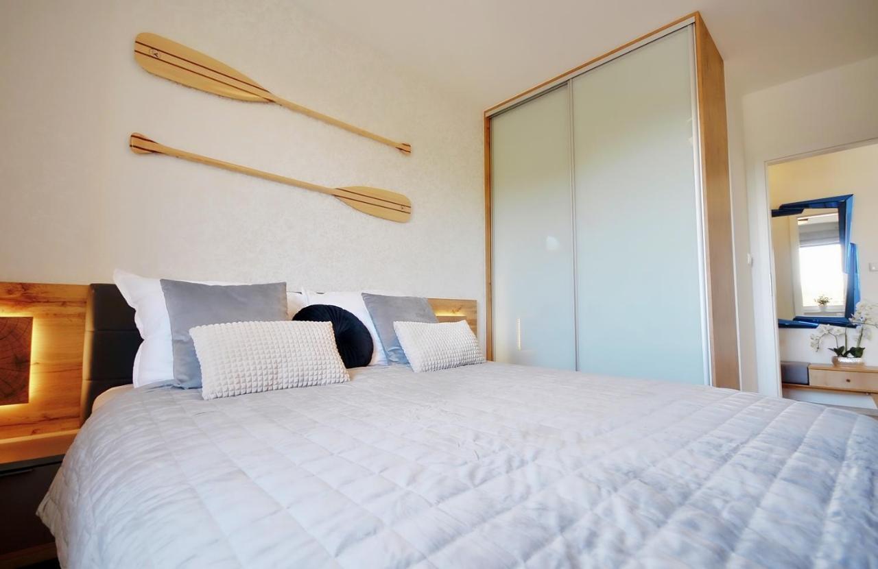 Apartament Dotta โควอบเซก ภายนอก รูปภาพ